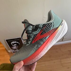 Brooks Hyperion Max